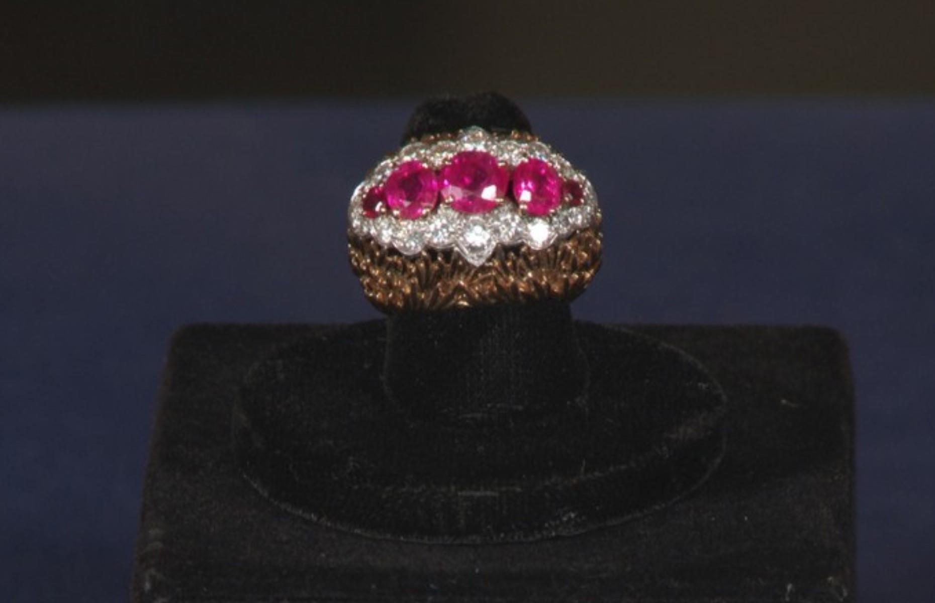 Burmese ruby ring: up to $12,000 (£9.7k)